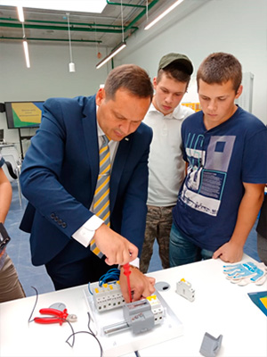 В «Технограде» специалисты IEK GROUP обучат профессии «электромонтажник»